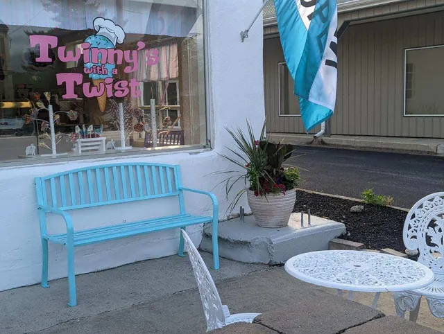 Twinny's with a Twist