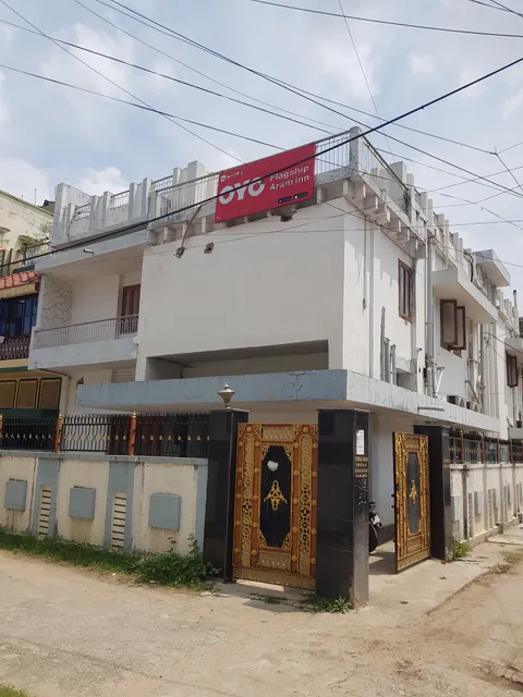 OYO Flagship 61193 Aram Inn