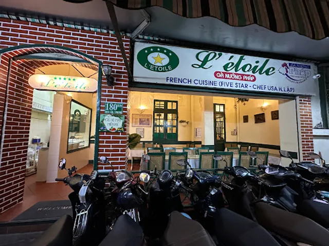 L' Etoile Restaurant
