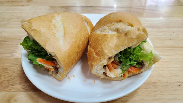 Bánh mì 59b Cửa Nam