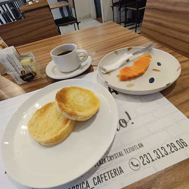 La Fábrica Cafetería