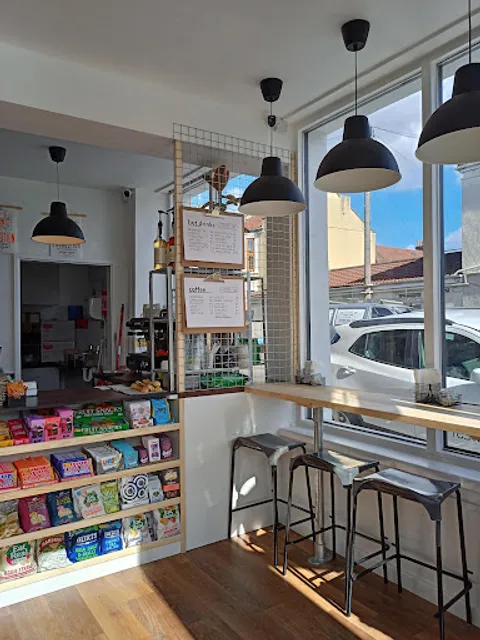 Corner Stores Fox & West