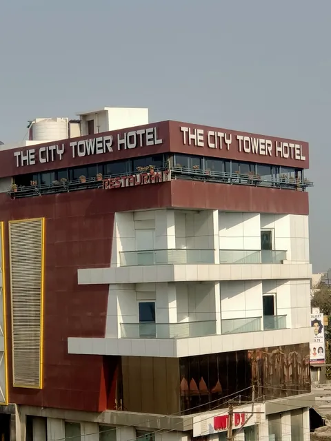 The City Tower Hotel & Restaurant