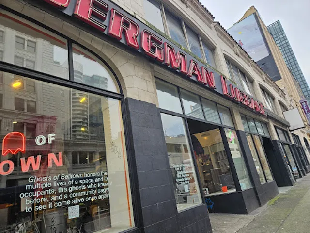 Retro Restaurant & Lounge