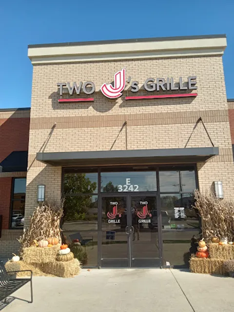 Two J's Grille