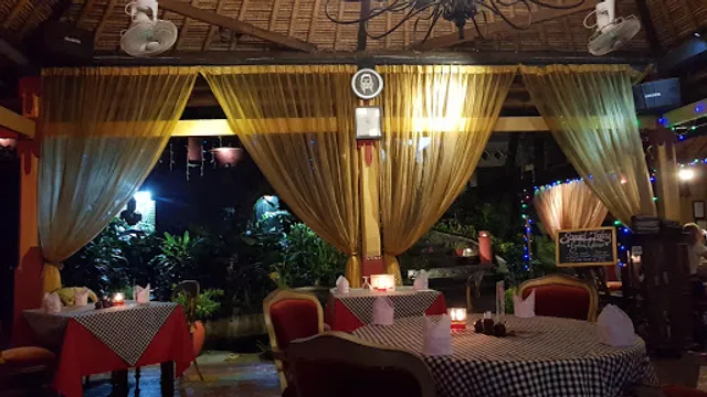 LaRouge restaurant