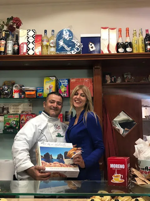 Il RE della Sfogliatella Bar Primavera " Emilio Ambrosio"