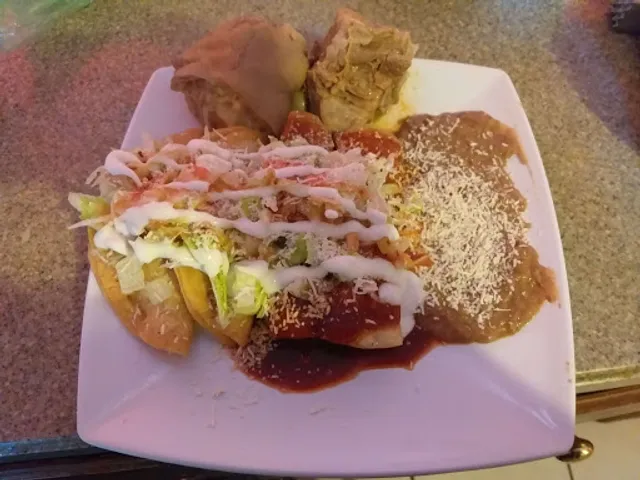 Antojitos mexicanos Los Cuates