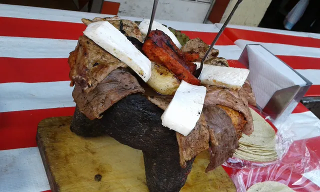 Tacos Al Carbón Los Papis