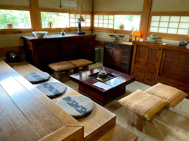 茶房 轤夢庵(ろまん)