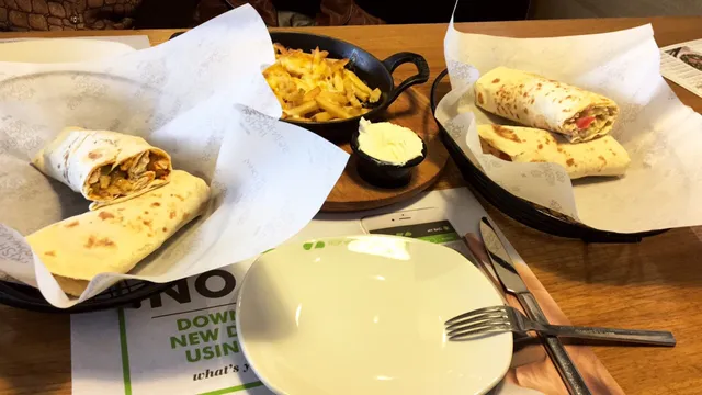 Zaatar w Zeit