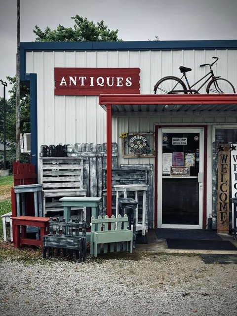 Strong Arms Country Crafts and Creations