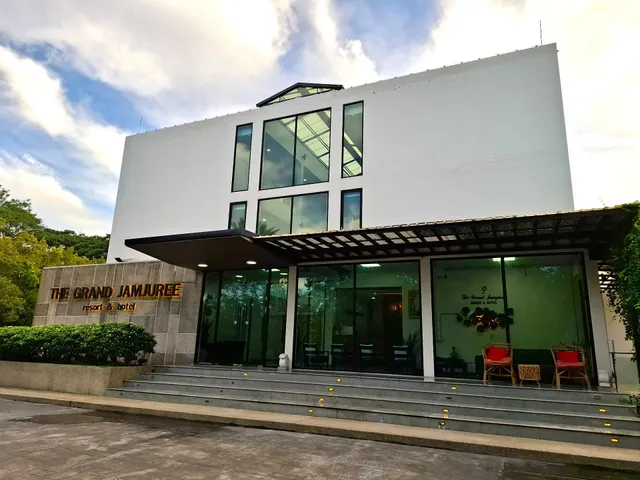 The Grand Jamjuree Resort Lamphun