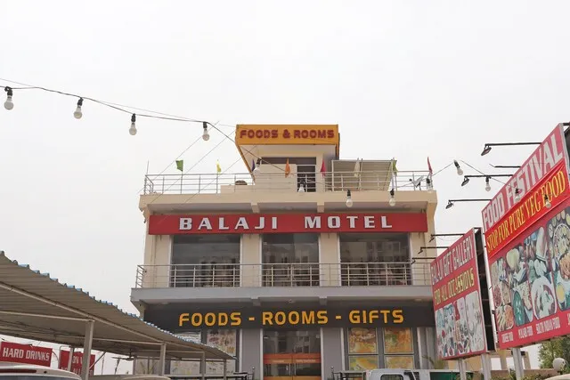 OYO 43437 Balaji Motel