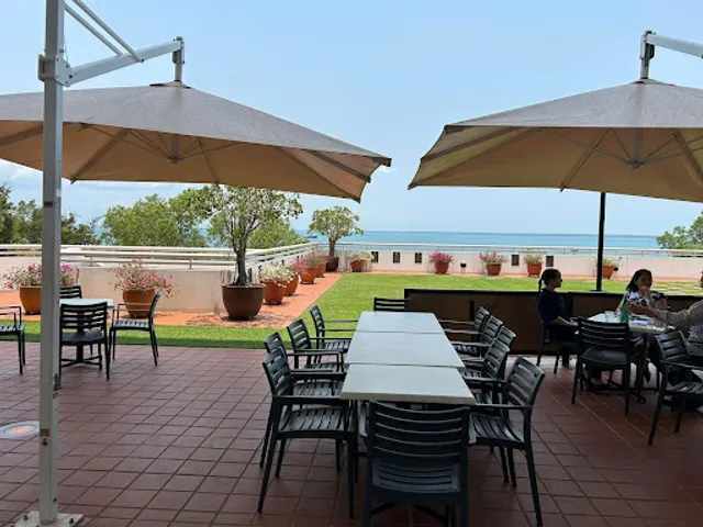 Speaker's Corner Café