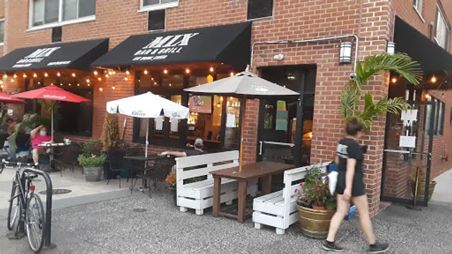 Mix Bar and Grill