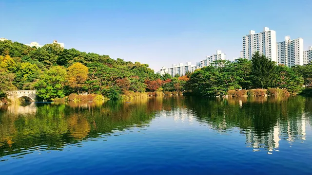 돌마각(突馬閣)