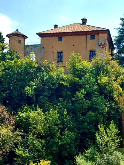 Castello di Isola del Cantone