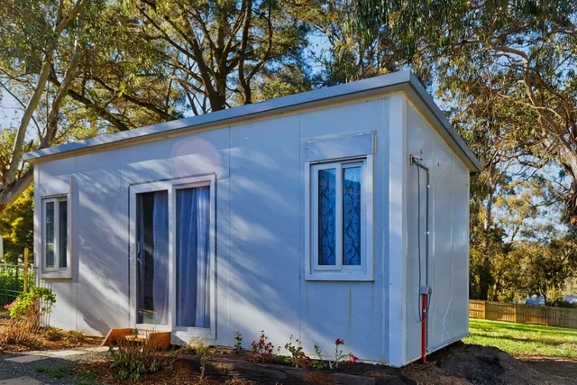 Woodmanshill Motel & Caravan Park