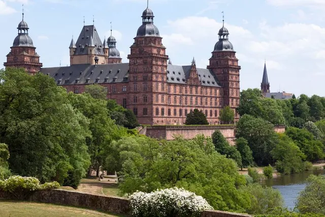 Johannisburg Palace