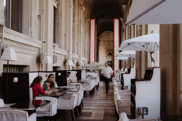 Le Café Marly