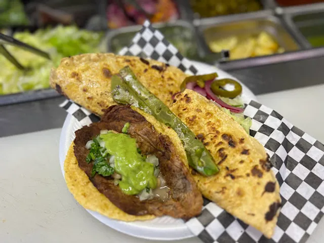 TACOS Y QUESADILLAS EL COCHI