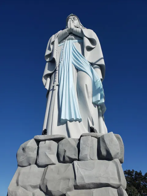 Santuário Nossa Senhora de Lourdes e do Louvor