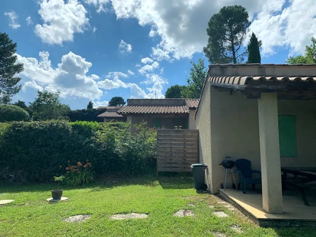 GÎTES LES LAUZIERES