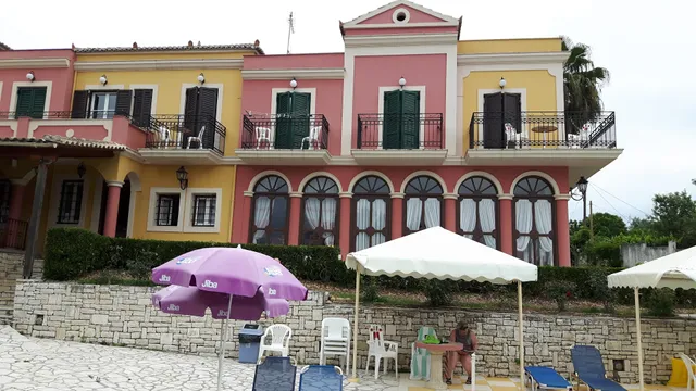 Athineos Apartments, Kommeno, Corfu