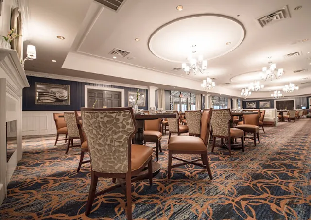 Fork & Bottle at The Desmond