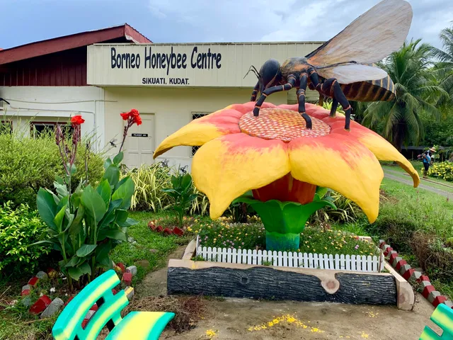 Borneo Honeybee Centre (BHBC)
