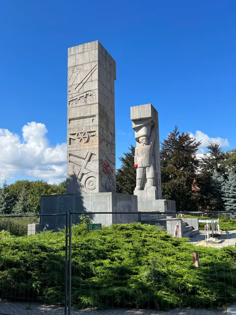 Pomnik Wyzwolenia Ziemi Warmińsko-Mazurskiej w Olsztynie