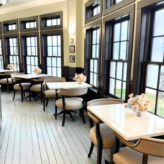 The Palm Room Bar & Grill