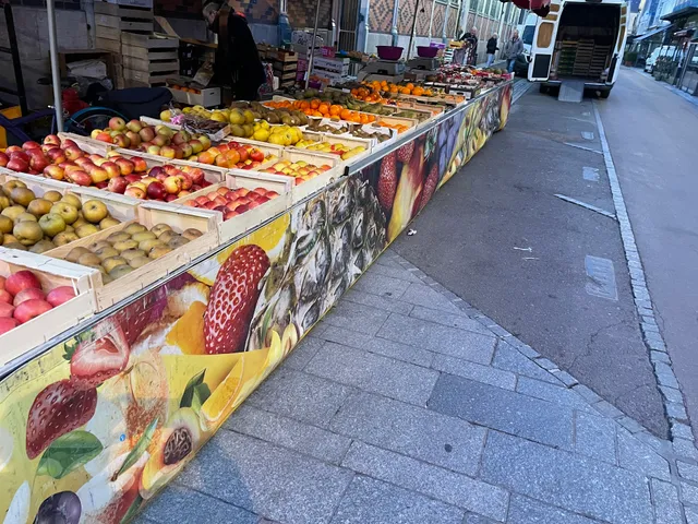 LA FONTAINE AUX FRUITS