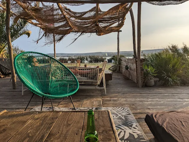 ECOLE WINDSURF Le Wesh Center Crew