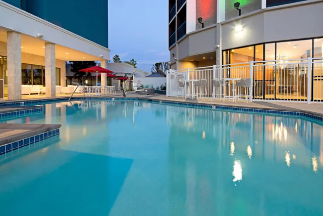 Holiday Inn Long Beach Airport by IHG