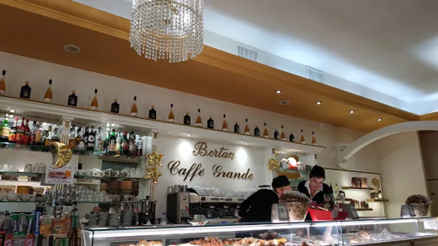 Pasticceria Sarto Spiga d’Oro - Caffé Grande - Bistró