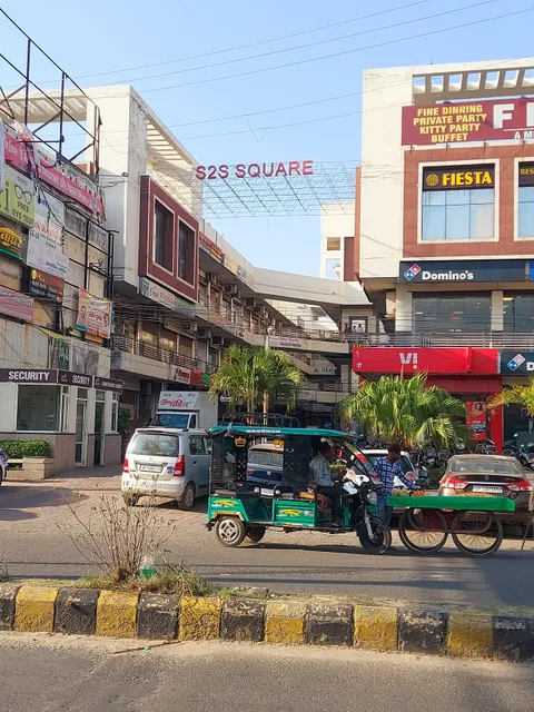 S2S Square , Near Shorabgate Stand