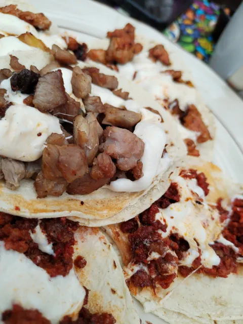 “LA CHIAPANECA”-Desayunos, Tacos y Quesadillas.