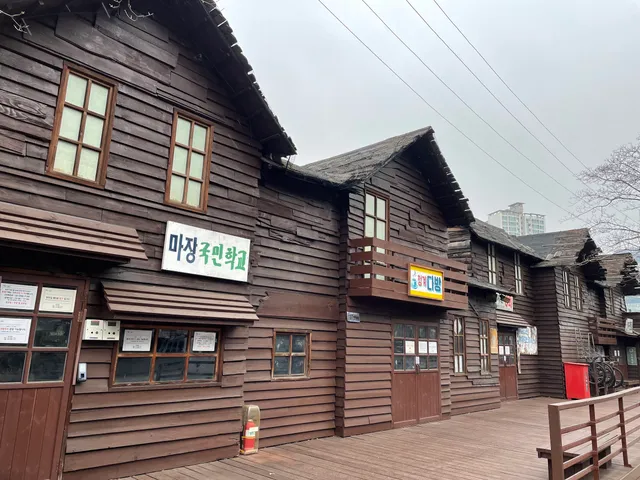 Cheonggyecheon Shack Experience Center