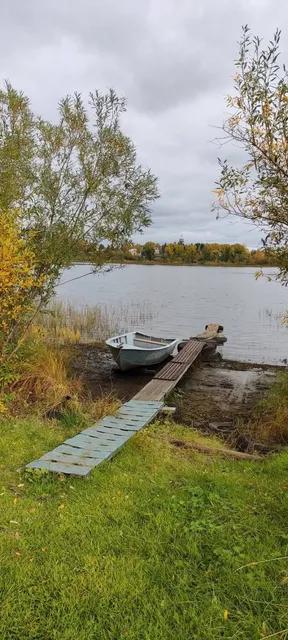Ozero Lakhtinskiy Razliv