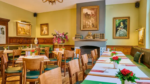 Zum Fliegenden Holländer