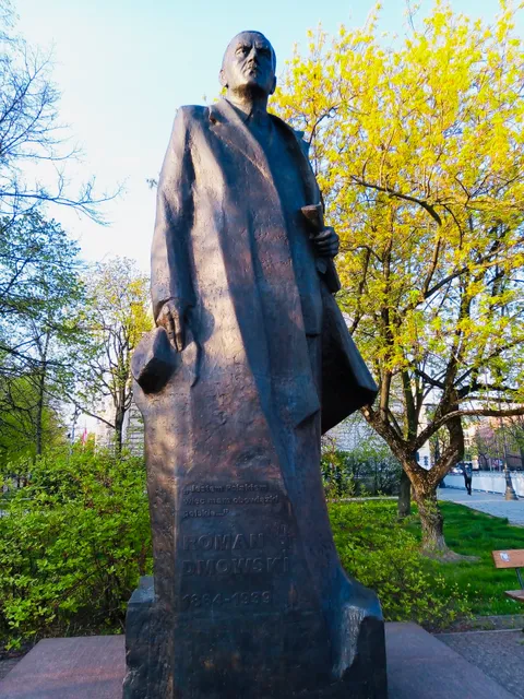 Statue of Roman Dmowski