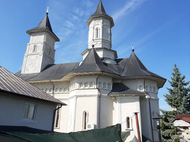 Mănăstirea Ciolpani