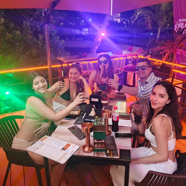 Corales Pizzeria & Cigar Club