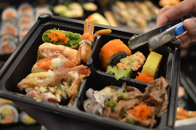 Shinkanzen Sushi เซ็นจูรี่ เดอะมูฟวี่พลาซ่า