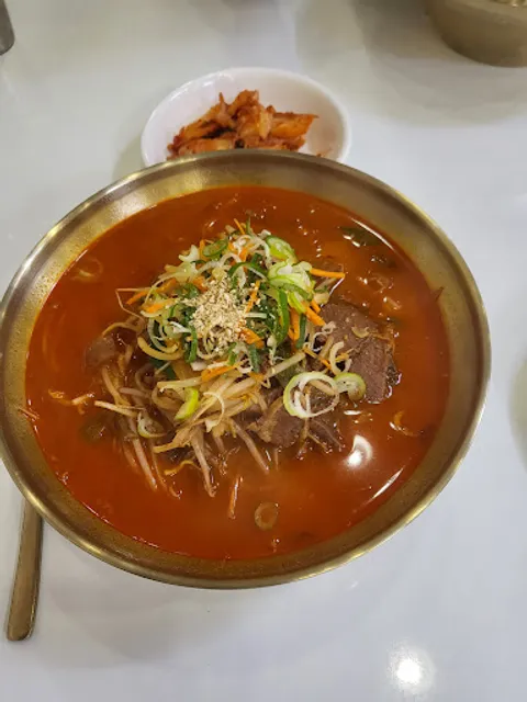 칼국수전문점 초가집 손칼국수