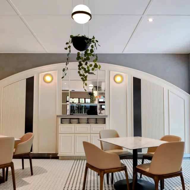 Little Plates Restaurant