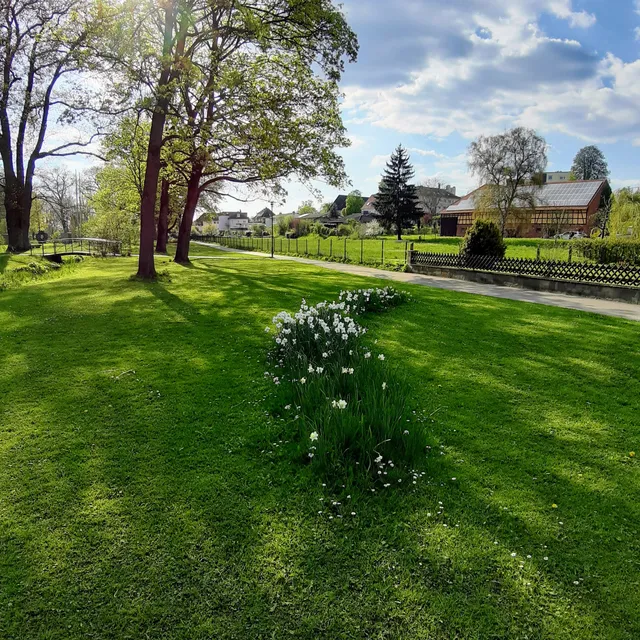Künzeller Park / Grezzbach Park
