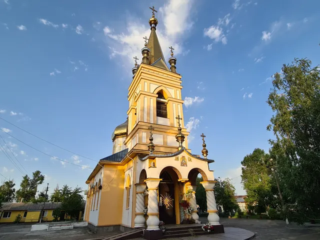 Sviato-Mykolaivs'ka temple